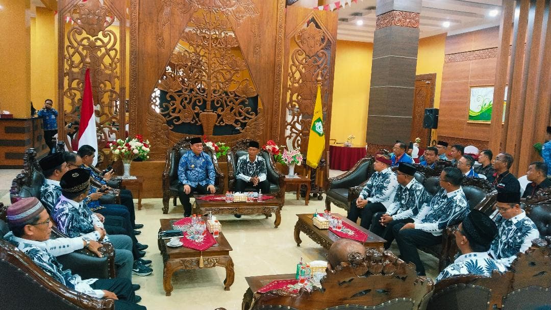 foto: audiensi FKUB ke rumah jabatan Bupati Kotim Halikinnur